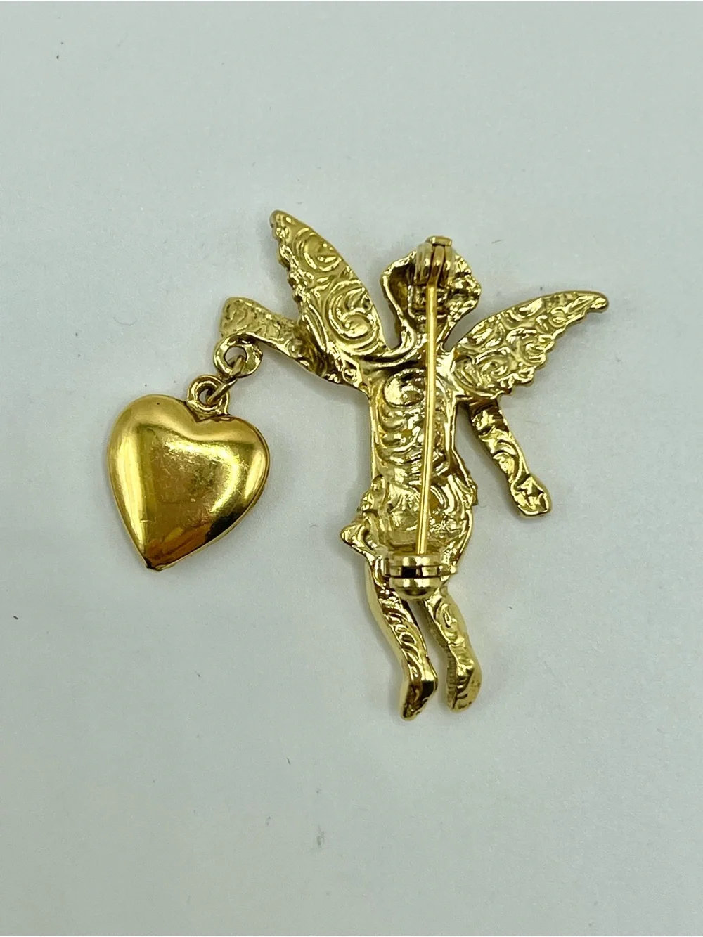 1928 Gold Tone Angel Cherub Brooch with Heart Charm Dangle